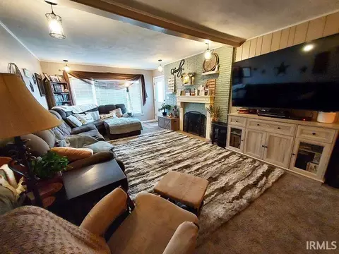 Living - 1037 Dorbett St, Jasper, IN 47546 photo 2 of 3