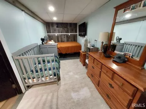 Bedroom - 1037 Dorbett St, Jasper, IN 47546 photo 4 of 4