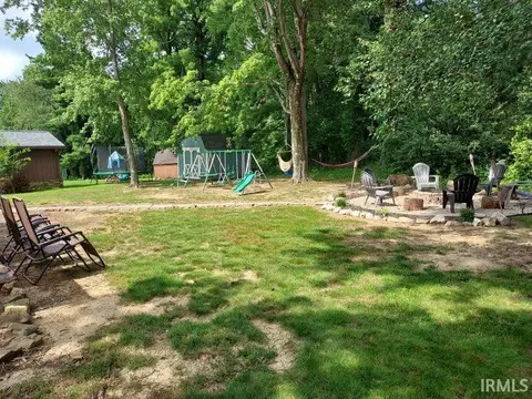 Exterior - 1037 Dorbett St, Jasper, IN 47546 photo 7 of 16