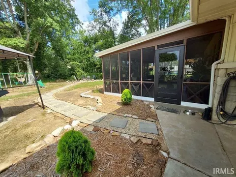 Exterior - 1037 Dorbett St, Jasper, IN 47546 photo 12 of 16