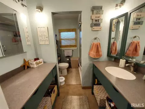 Bath - 1037 Dorbett St, Jasper, IN 47546 photo 1 of 3