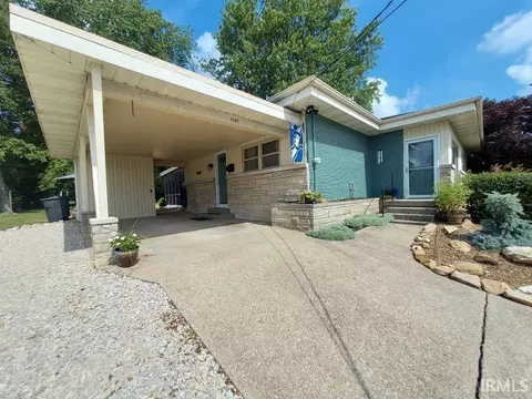 Exterior - 1037 Dorbett St, Jasper, IN 47546 photo 3 of 16