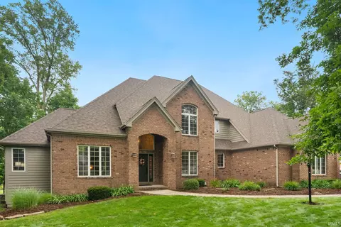 11120 Creekwood Ct, Fort Wayne, IN 46818
