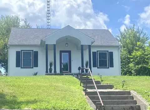212 N Jackson St, Huntingburg, IN 47542