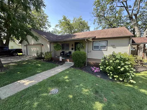 206 S Jefferson St, Bicknell, IN 47512