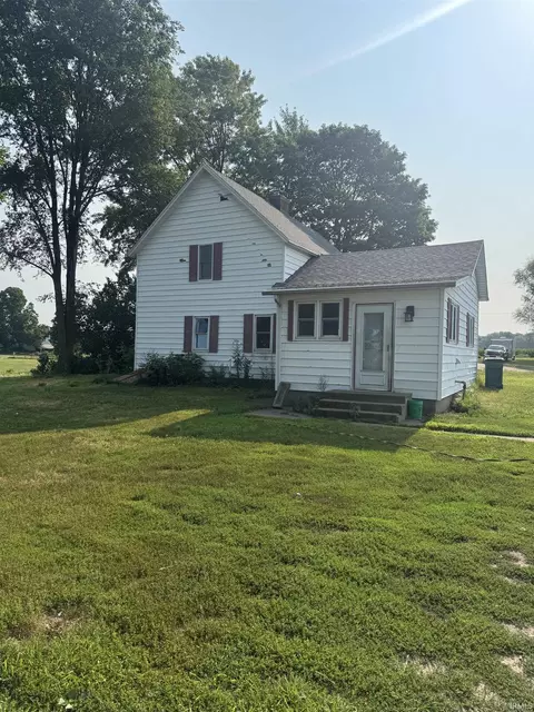 1521 N 400 E St, Warsaw, IN 46582