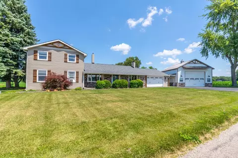5726 E 800 N, Syracuse, IN 46567