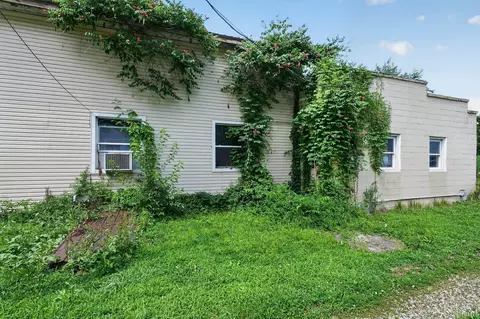 Exterior - 516 7th St, Covington, IN 47932 photo 3 of 3