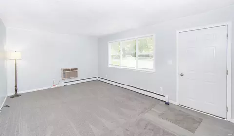 Living - 362 Parkway St, Lagrange, IN 46761 photo 2 of 2