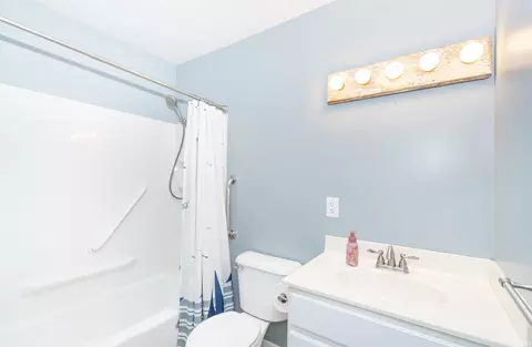 Bath - 362 Parkway St, Lagrange, IN 46761 photo 1 of 1