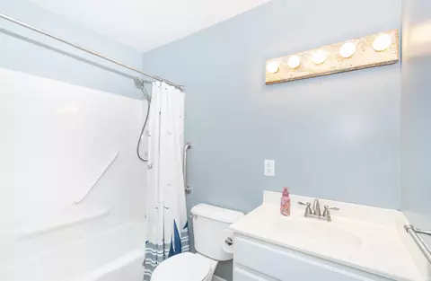 Bath - 362 Parkway St, Lagrange, IN 46761 photo 1 of 1