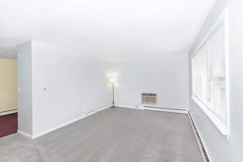 Living - 362 Parkway St, Lagrange, IN 46761 photo 1 of 2