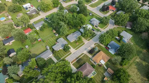 View/Area - 362 Parkway St, Lagrange, IN 46761 photo 1 of 12