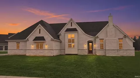 470 E Basalt Dr, Huntertown, IN 46748