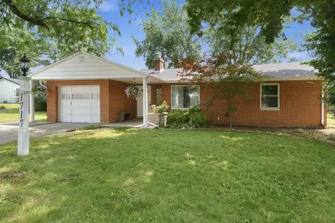 1717 Graham Dr, Fort Wayne, IN 46818