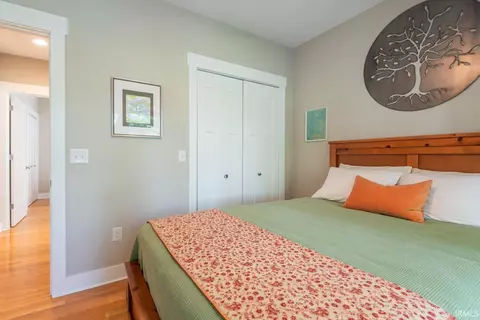Bedroom - 1021 E Maxwell Ln, Bloomington, IN 47401 photo 2 of 4