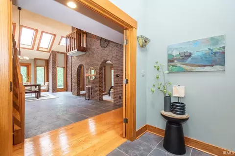 Entry Way - 5430 E James Rd, Bloomington, IN 47408 photo 2 of 10