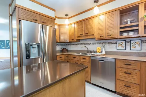 Kitchen - 5430 E James Rd, Bloomington, IN 47408 photo 3 of 4