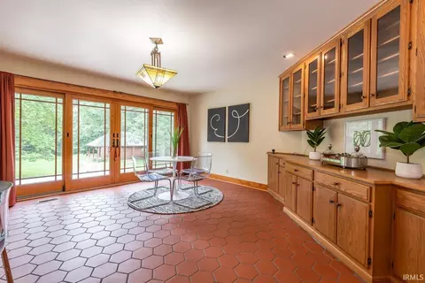 Dining - 5430 E James Rd, Bloomington, IN 47408 photo 5 of 7