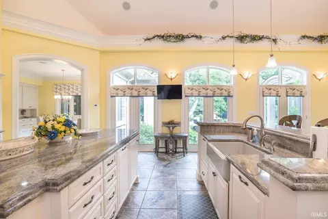 Kitchen - 3593 E Saddlebrook Ln, Bloomington, IN 47401 photo 3 of 3