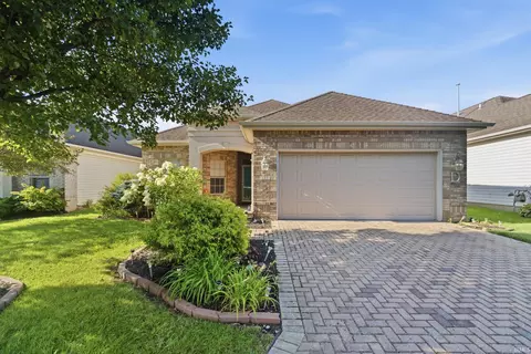 135 Hibiscus Dr, Lafayette, IN 47909