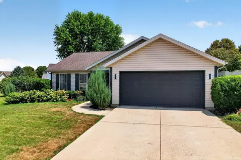 Exterior - 404 Heritage Dr, Delphi, IN 46923 photo 3 of 6