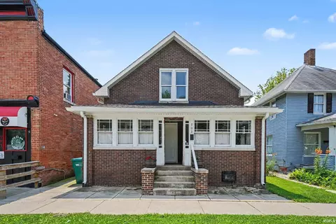 703 W 4th St, Mishawaka, IN 46544