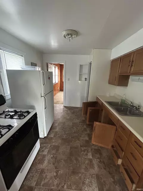 1304 S Hackley St, Muncie, IN 47302 photo 6