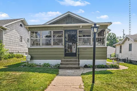 734 S 31st St, South Bend, IN 46615