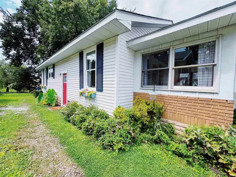 Exterior - 2020 7th St, Bedford, IN 47421 photo 4 of 5