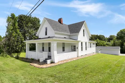 2601 Mesker Park Dr, Evansville, IN 47720
