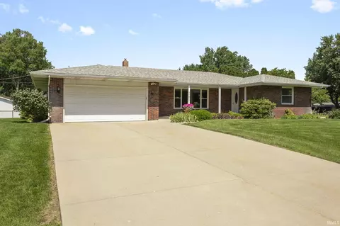 57271 Osage Dr, Goshen, IN 46528