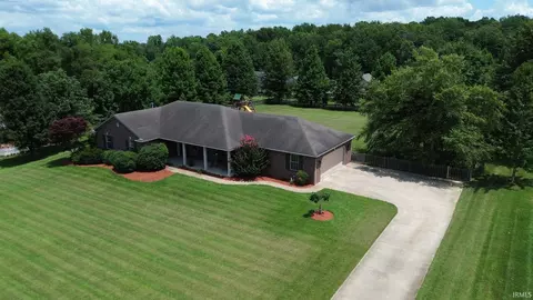 5108 Aaron St, Mount Vernon, IN 47620