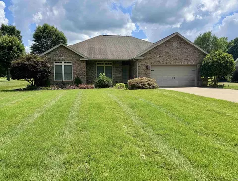 467 E Sleighbell Dr, Santa Claus, IN 47579