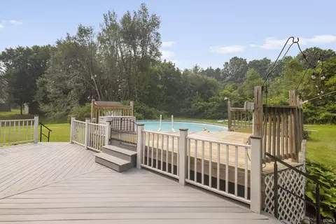 Exterior - 11425 Evergreen Blvd, Granger, IN 46530 photo 2 of 3