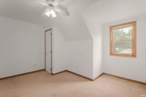 Bedroom - 11425 Evergreen Blvd, Granger, IN 46530 photo 6 of 8