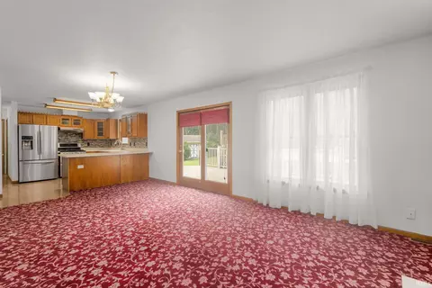 Living - 11425 Evergreen Blvd, Granger, IN 46530 photo 4 of 6