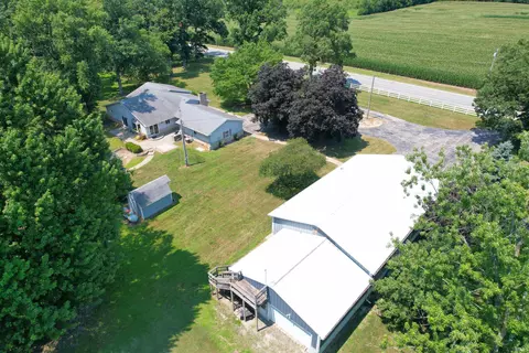 1860 E Us Hwy 24, Reynolds, IN 47980