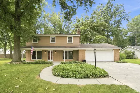 2015 Forest Valley Dr, Fort Wayne, IN 46815