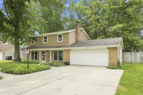 2015 Forest Valley Dr, Fort Wayne, IN 46815
