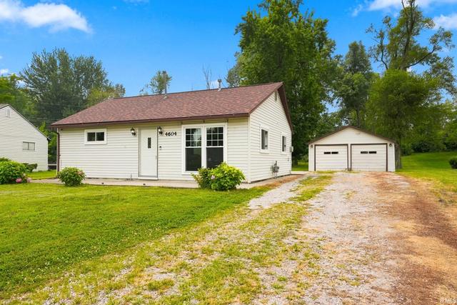 4604 W Cedar Crest Cir, Fort Wayne, IN 46809