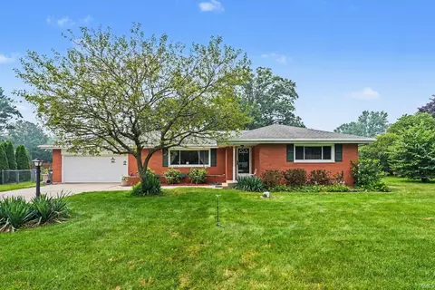 52335 Santa Monica Dr, Granger, IN 46530