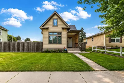 929 E Berry St, Fort Wayne, IN 46803