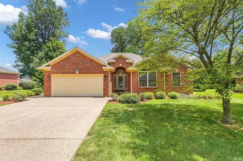 2807 Janeway Dr, Mount Carmel, IL 62863