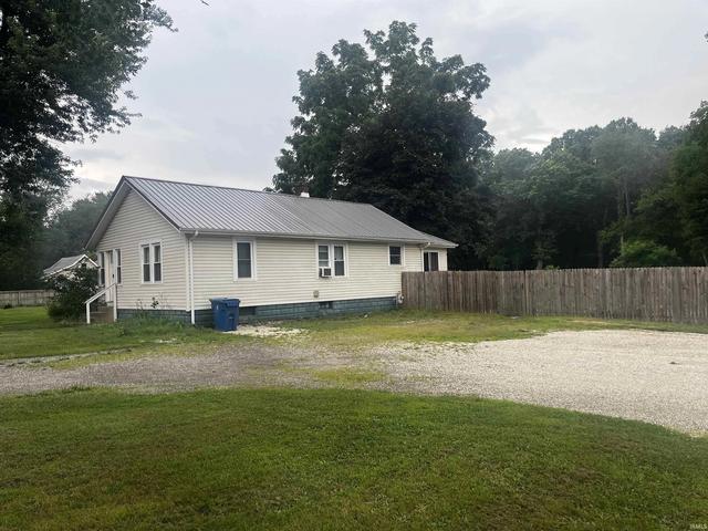 55791 Clover Rd, Mishawaka, IN 46545