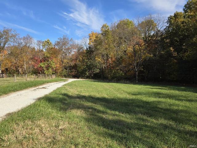 5675 Stardust Ln, West Lafayette, IN 47906
