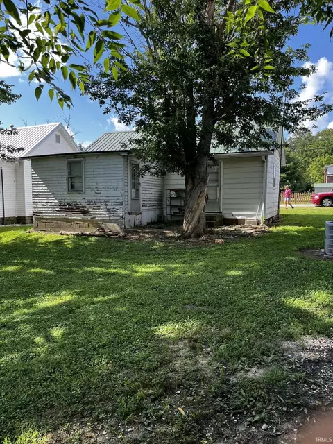 Exterior - 115 E Walnut St, Odon, IN 47562 photo 1 of 1
