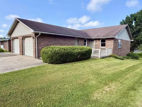 Exterior - 618 Maple Crest Blvd, Jasper, IN 47546 photo 2 of 5