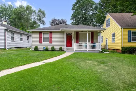 2233 Parkview Pl, South Bend, IN 46616