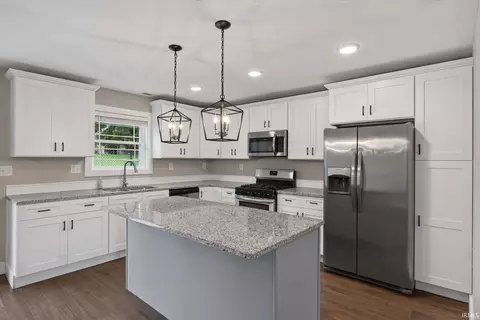Kitchen - 201 Nikirk Ln, Oolitic, IN 47451 photo 2 of 3